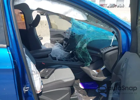 2019 Ford Escape S z USA, uszkodzony, nr VIN 1FMCU0F77KUA70835